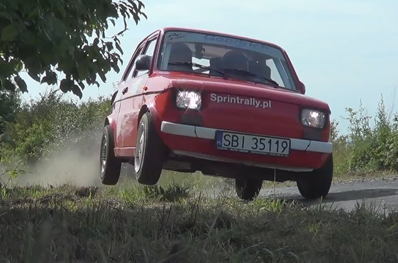 Μαθήματα racing με ένα Fiat 126 